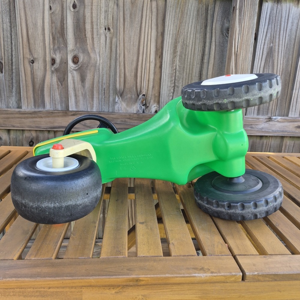 Vintage Little Tikes Child Size Green Ride On Tractor + Yellow Trailer RARE - Picture 7 of 15